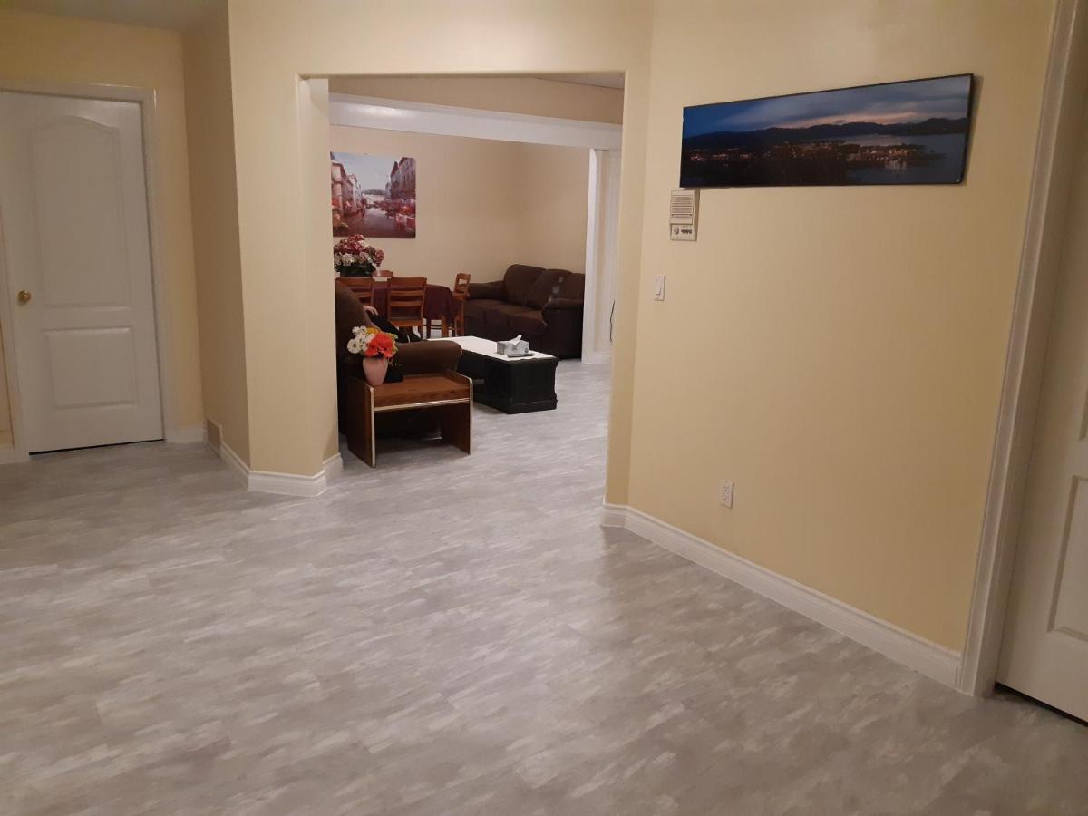 Lakeview House With 4 Rooms Kelowna Near Downtown & Knox Moutain Εξωτερικό φωτογραφία