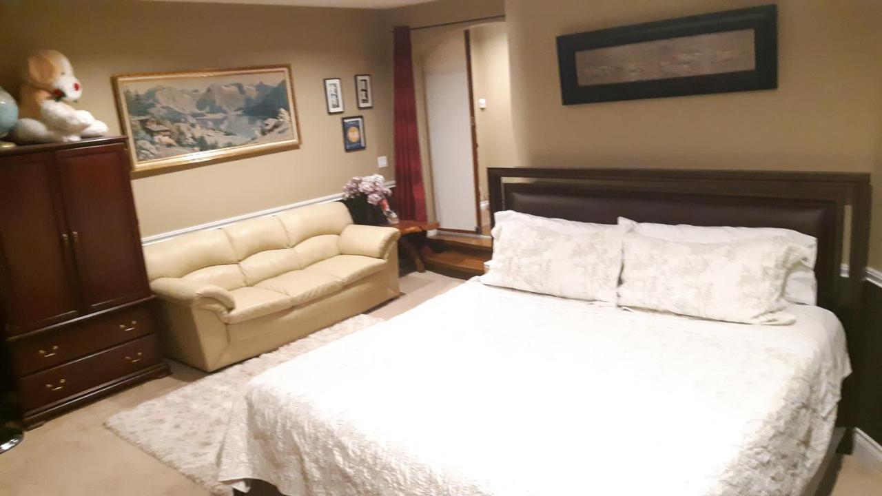 Lakeview House With 4 Rooms Kelowna Near Downtown & Knox Moutain Εξωτερικό φωτογραφία