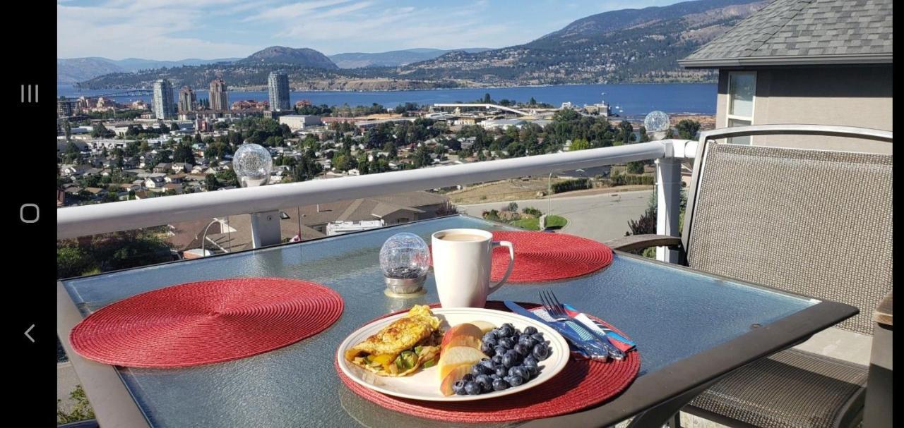 Lakeview House With 4 Rooms Kelowna Near Downtown & Knox Moutain Εξωτερικό φωτογραφία