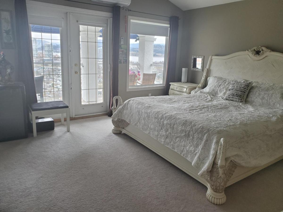 Lakeview House With 4 Rooms Kelowna Near Downtown & Knox Moutain Εξωτερικό φωτογραφία