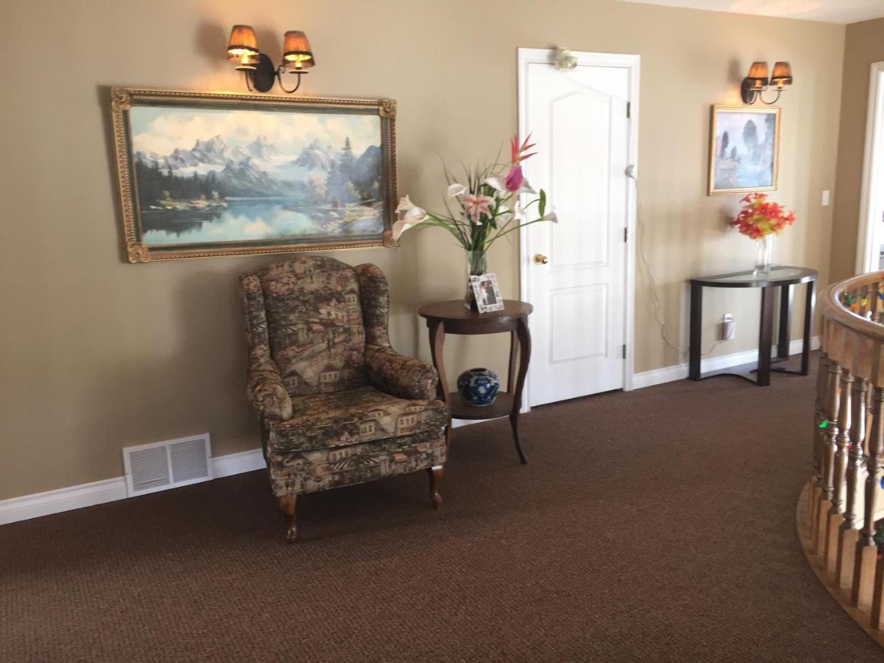 Lakeview House With 4 Rooms Kelowna Near Downtown & Knox Moutain Εξωτερικό φωτογραφία
